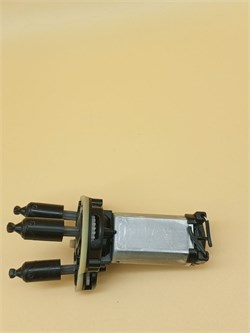 Мотор-Б/У FK-180SH-12300  на электробритву Philips PT 715 RTS17476000008531999-БУ - фото 809381